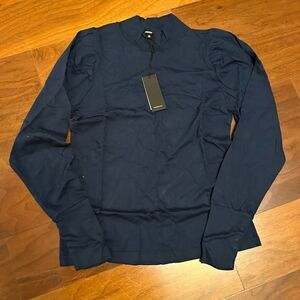 ‎Monrow NWT mock neck shirred sleeve XS